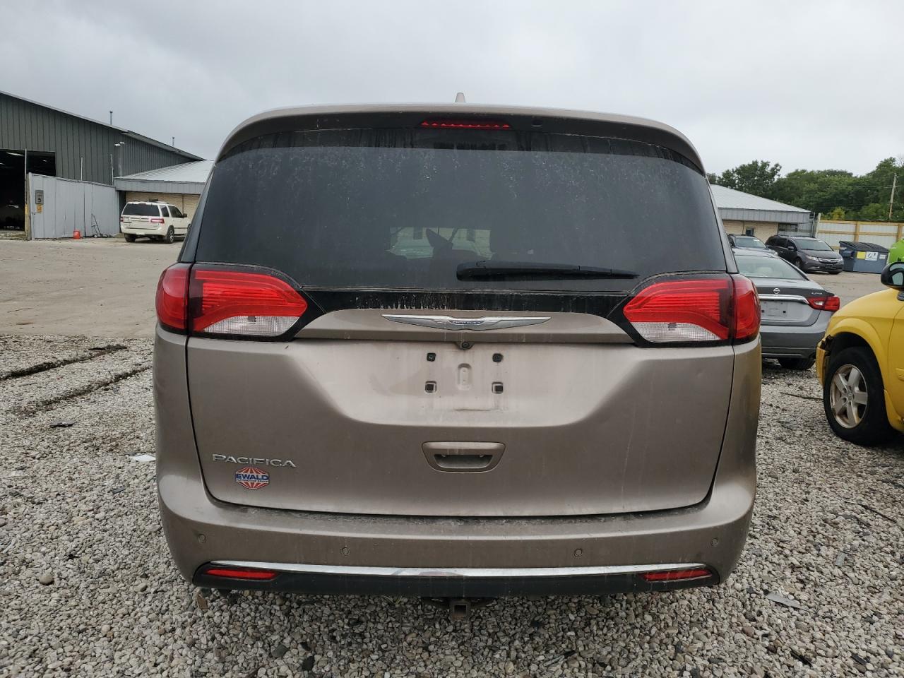 2C4RC1EGXHR656072 2017 Chrysler Pacifica Touring L Plus