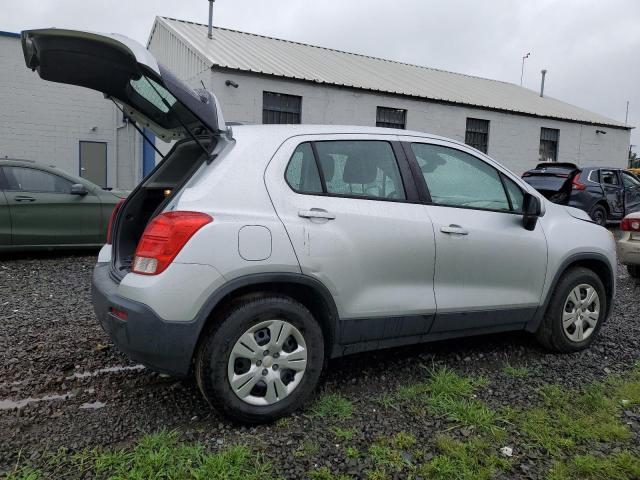  CHEVROLET TRAX 2016 Srebrny