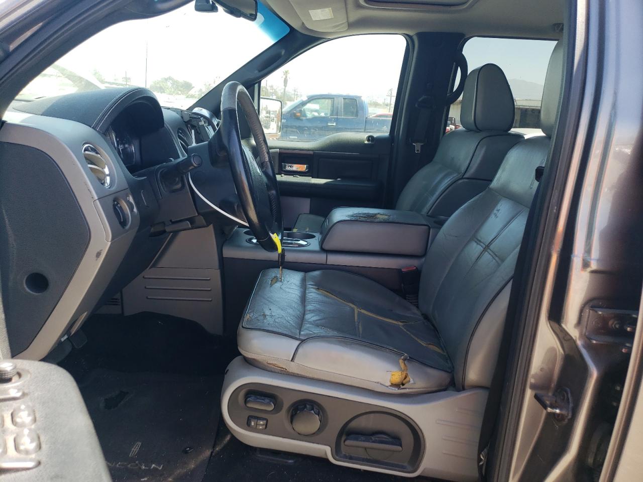 2006 Lincoln Mark Lt VIN: 5LTPW165X6FJ16668 Lot: 68039864