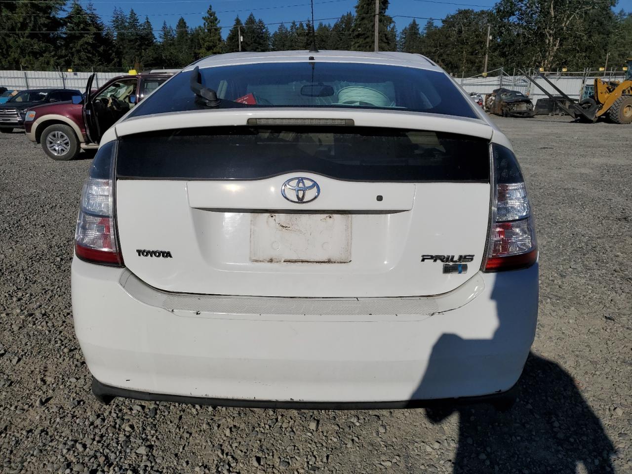 2005 Toyota Prius VIN: JTDKB20U753056685 Lot: 69828094