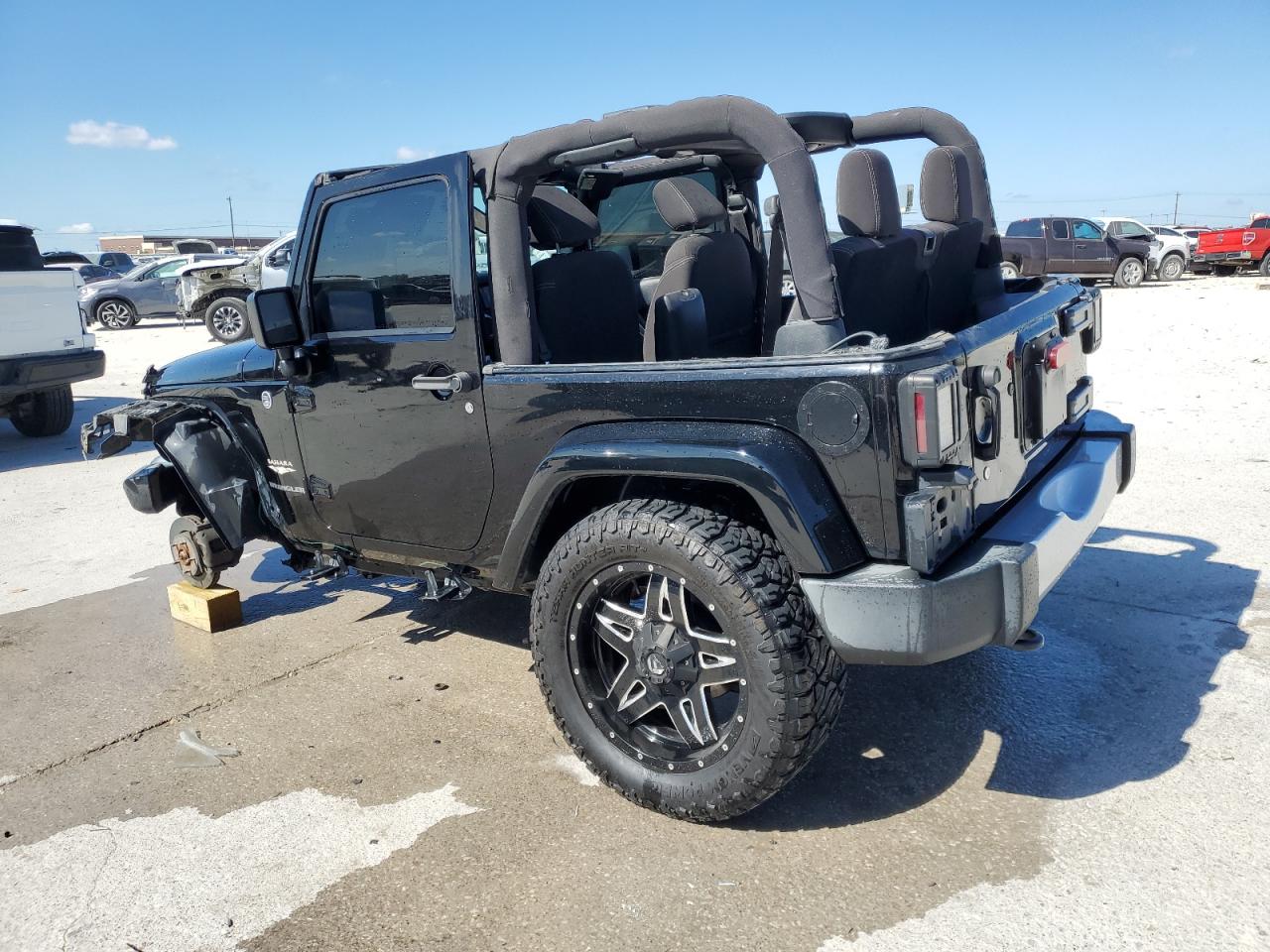 VIN 1C4GJWBG6EL309597 2014 JEEP WRANGLER no.2