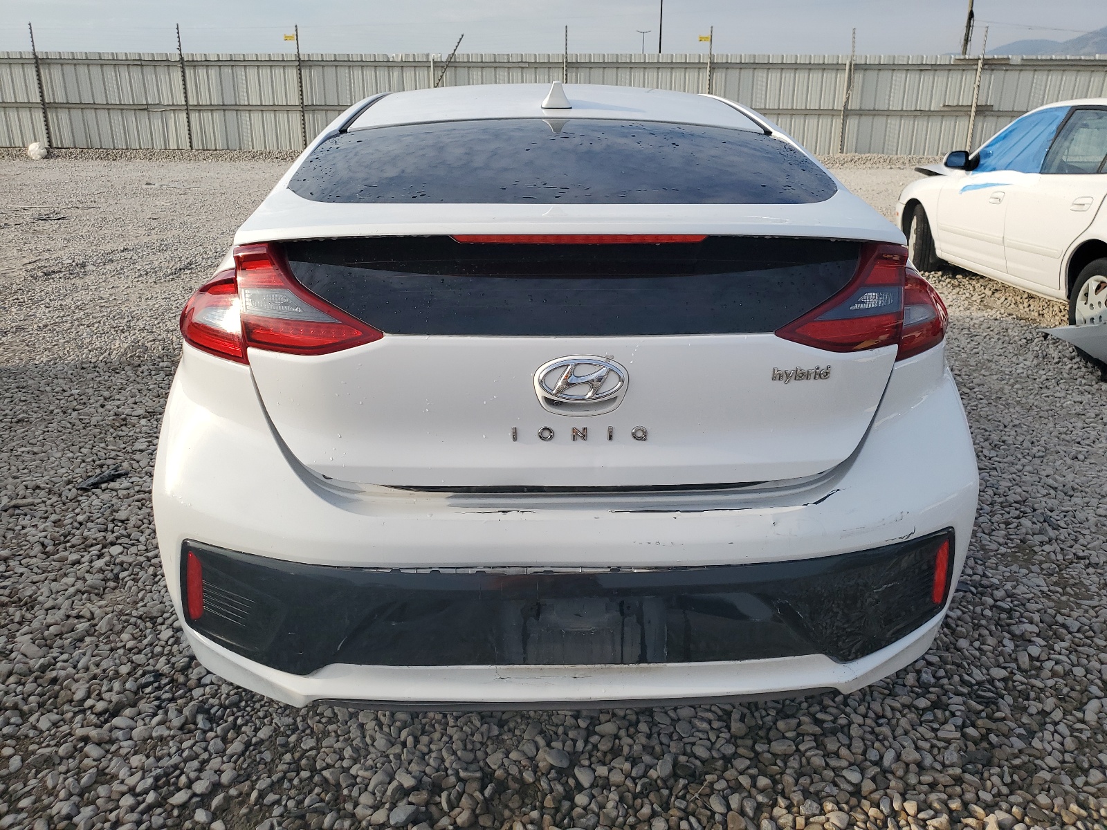 KMHC85LC7HU031299 2017 Hyundai Ioniq Limited