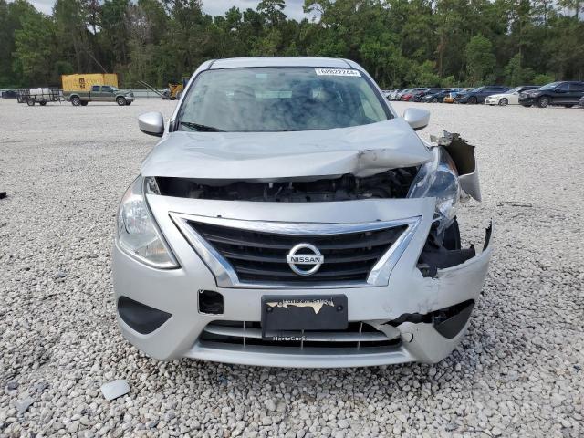  NISSAN VERSA 2017 Silver