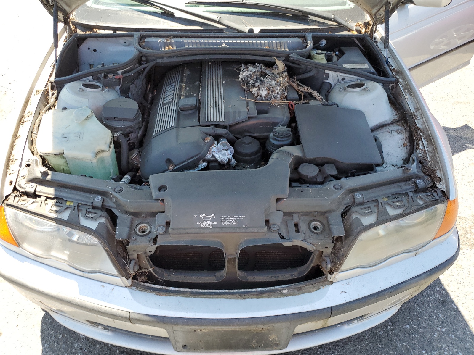 WBAAV53481FT00334 2001 BMW 330 I