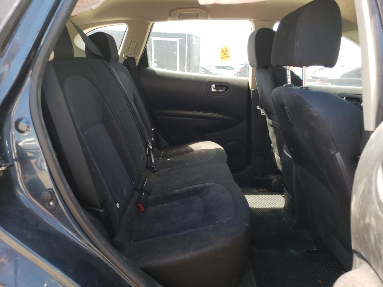 2015 Nissan Rogue - Image 11