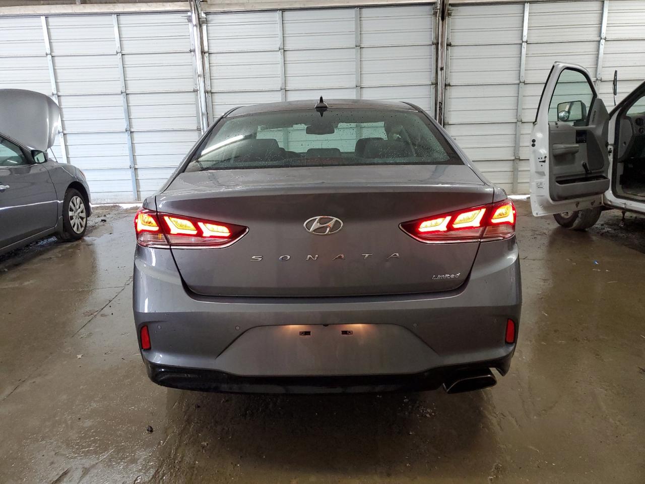 2018 Hyundai Sonata Sport VIN: 5NPE34AF4JH633919 Lot: 65680684