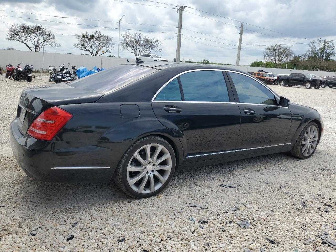 2013 Mercedes-Benz S 550 VIN: WDDNG7DB8DA530390 Lot: 66927214