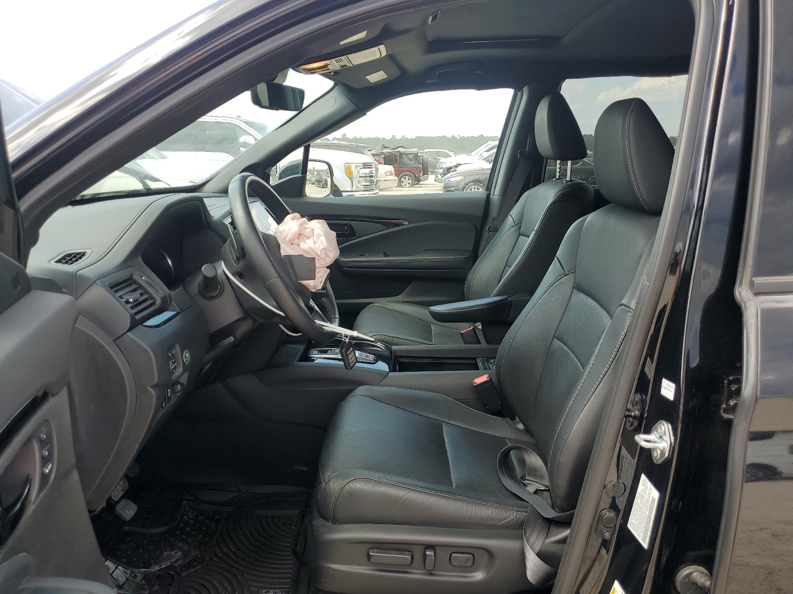 5FNYF8H08PB000070 2023 Honda Passport Elite