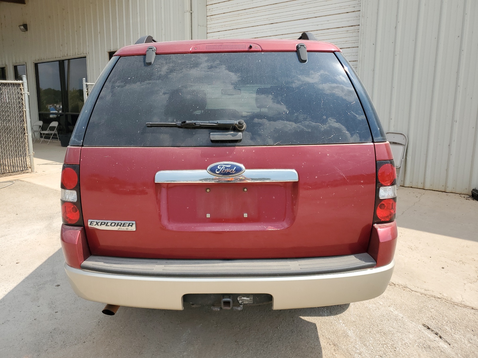 1FMEU64E88UA10696 2008 Ford Explorer Eddie Bauer