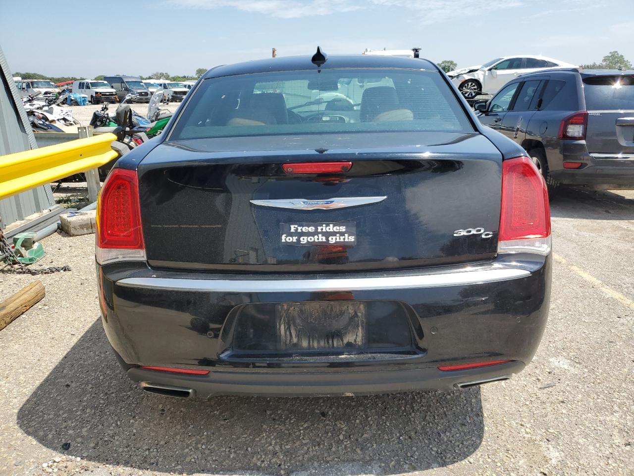 2C3CCAPT6JH148875 2018 Chrysler 300C