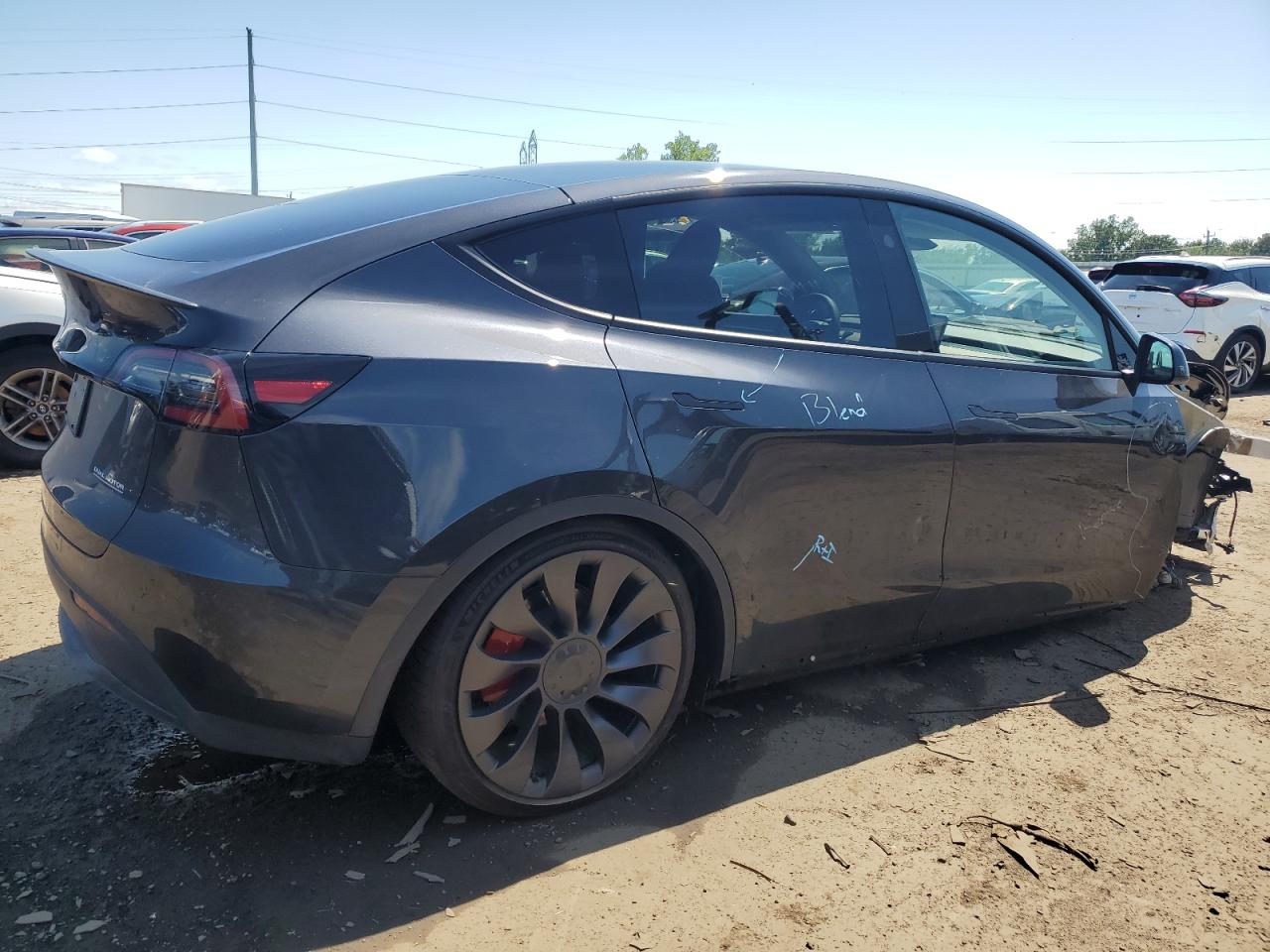 7SAYGDEF3RF039900 Tesla Model Y  3