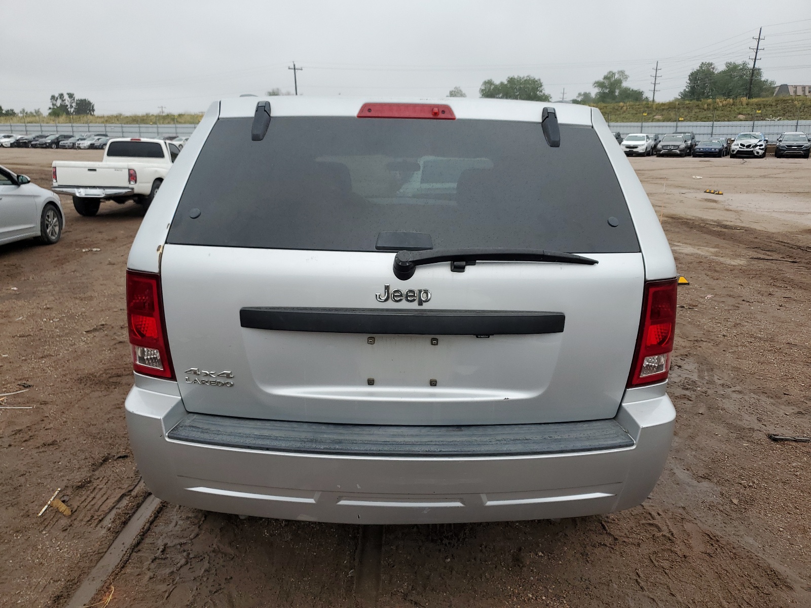 1J8HR48P27C700671 2007 Jeep Grand Cherokee Laredo