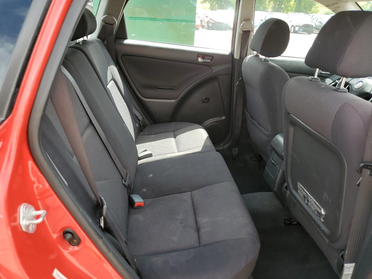 2004 Toyota Corolla Matrix Base VIN: 2T1LR32E04C205536 Lot: 68483894