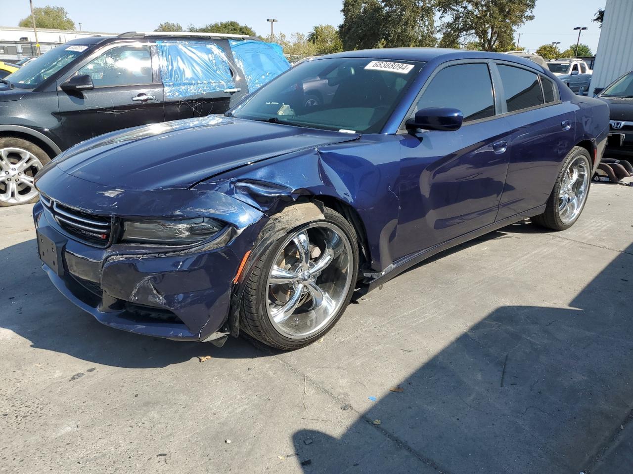 2C3CDXBG8FH812403 2015 DODGE CHARGER - Image 1