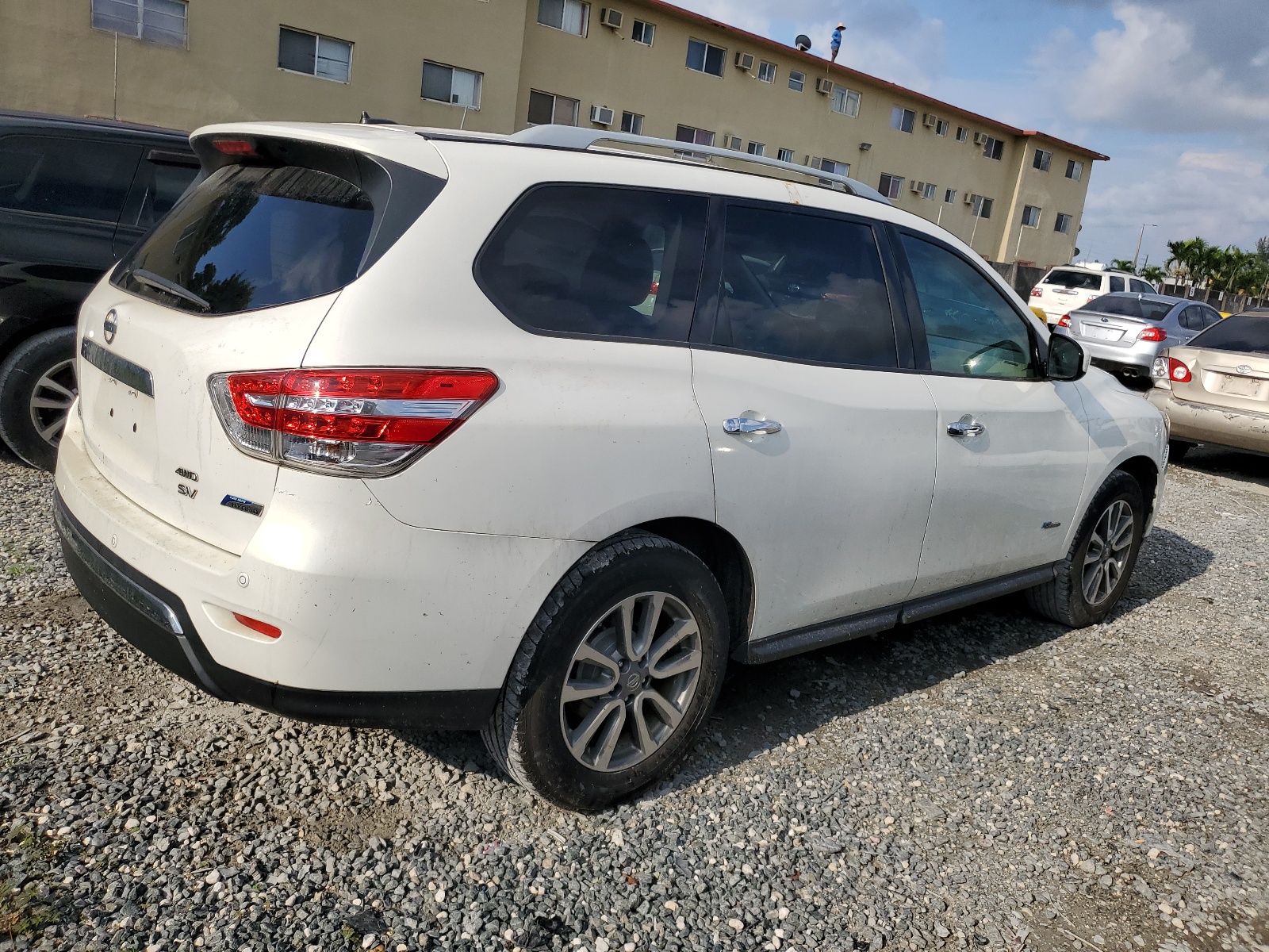 5N1CR2MM0EC630386 2014 Nissan Pathfinder Sv Hybrid