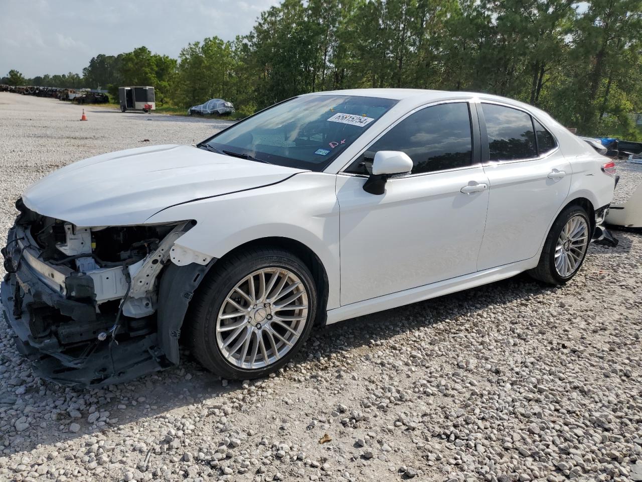 4T1B11HK6JU654007 2018 TOYOTA CAMRY - Image 1