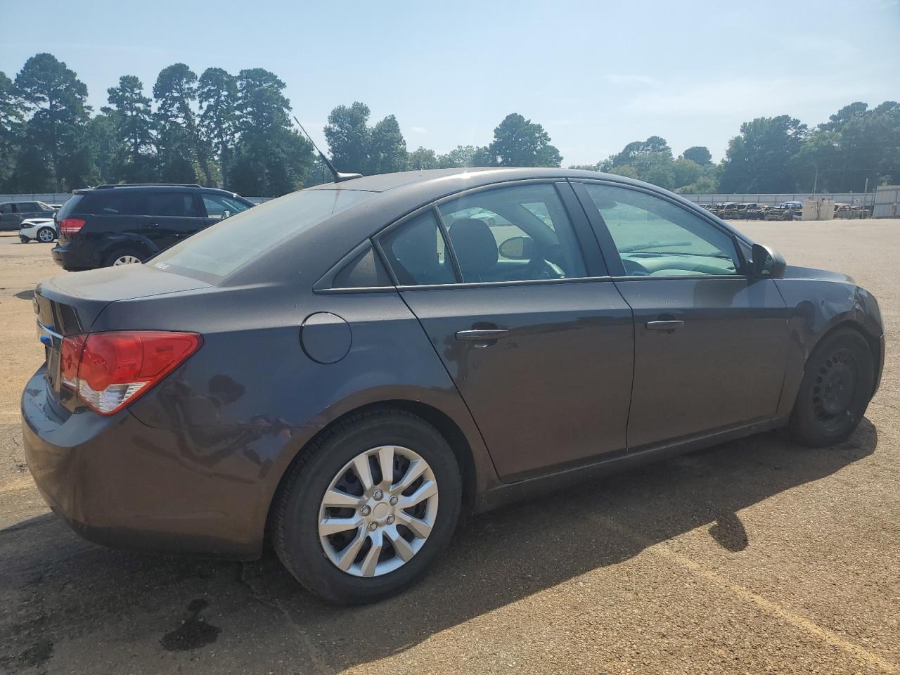 VIN 1G1PA5SH3E7347356 2014 CHEVROLET CRUZE no.3