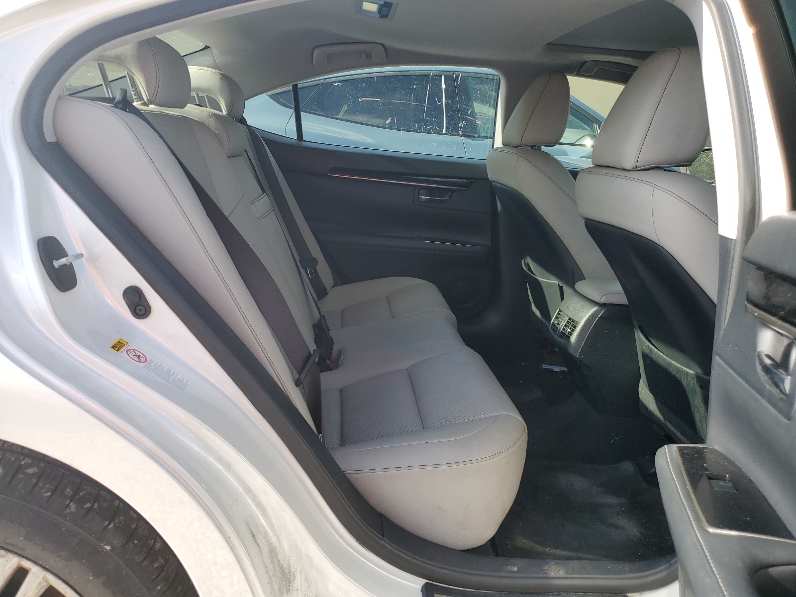 JTHBK1GG6G2225631 2016 Lexus Es 350