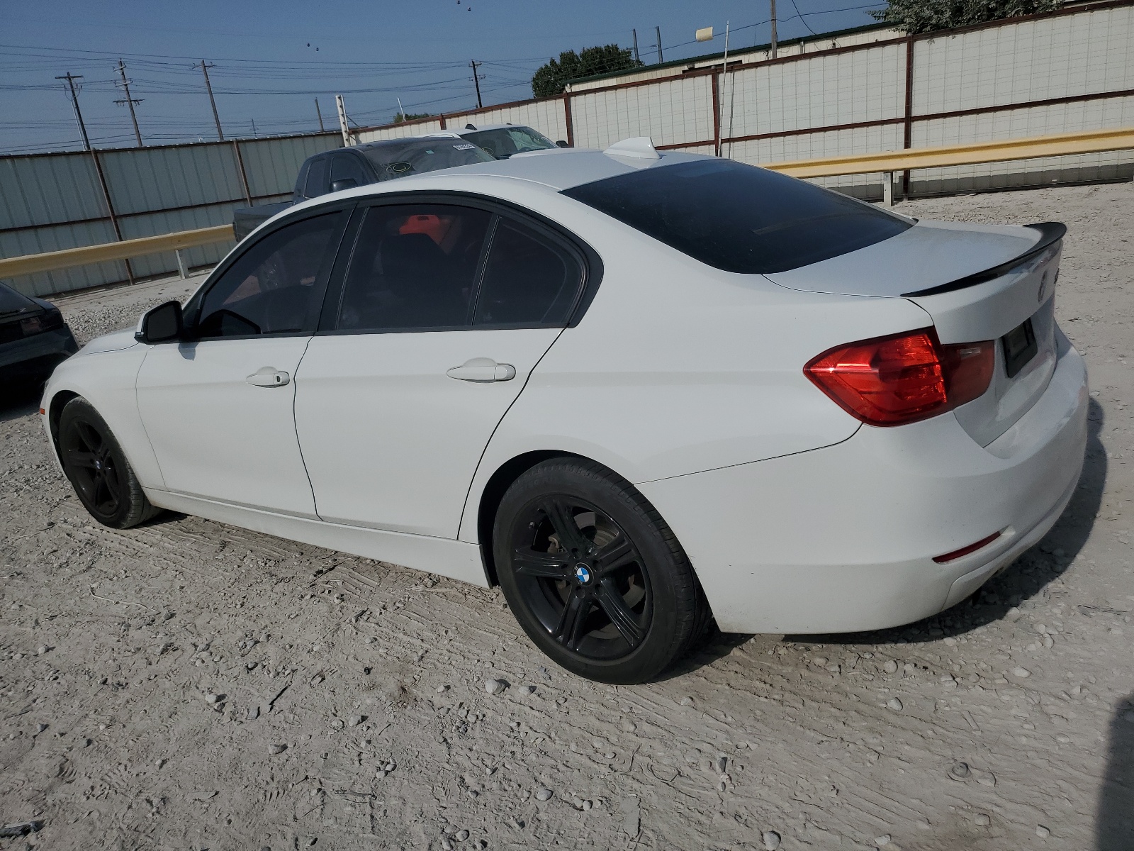 2014 BMW 320 I vin: WBA3B1G59ENS79406