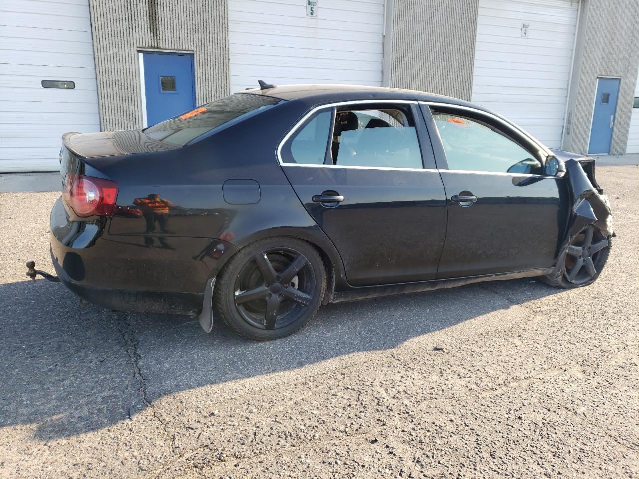 2009 Volkswagen Jetta - Image 3
