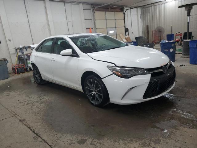  TOYOTA CAMRY 2016 Білий