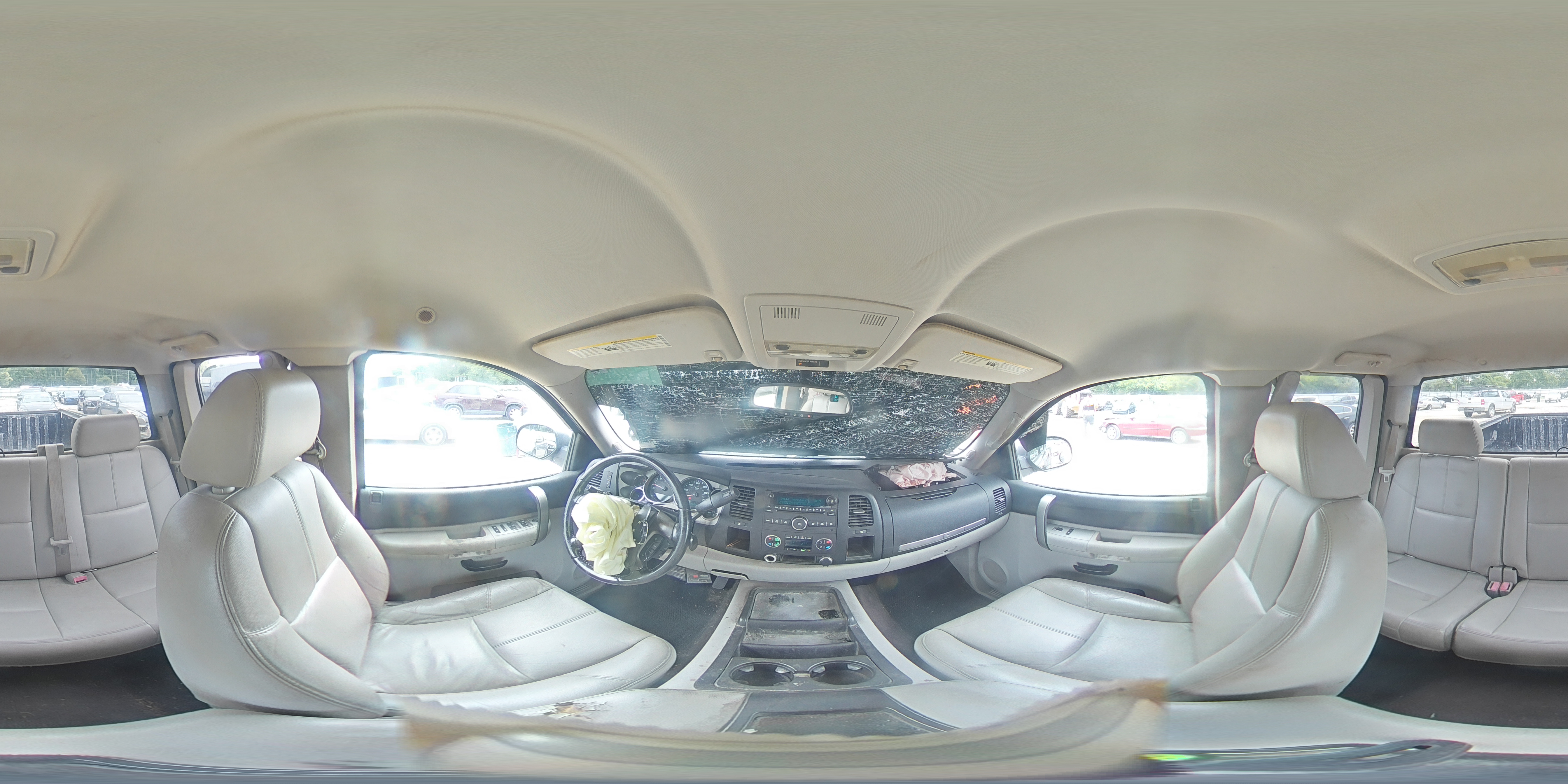 2007 Chevrolet Silverado - Image 12