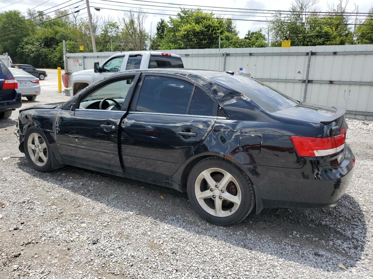 2008 Hyundai Sonata - Image 2