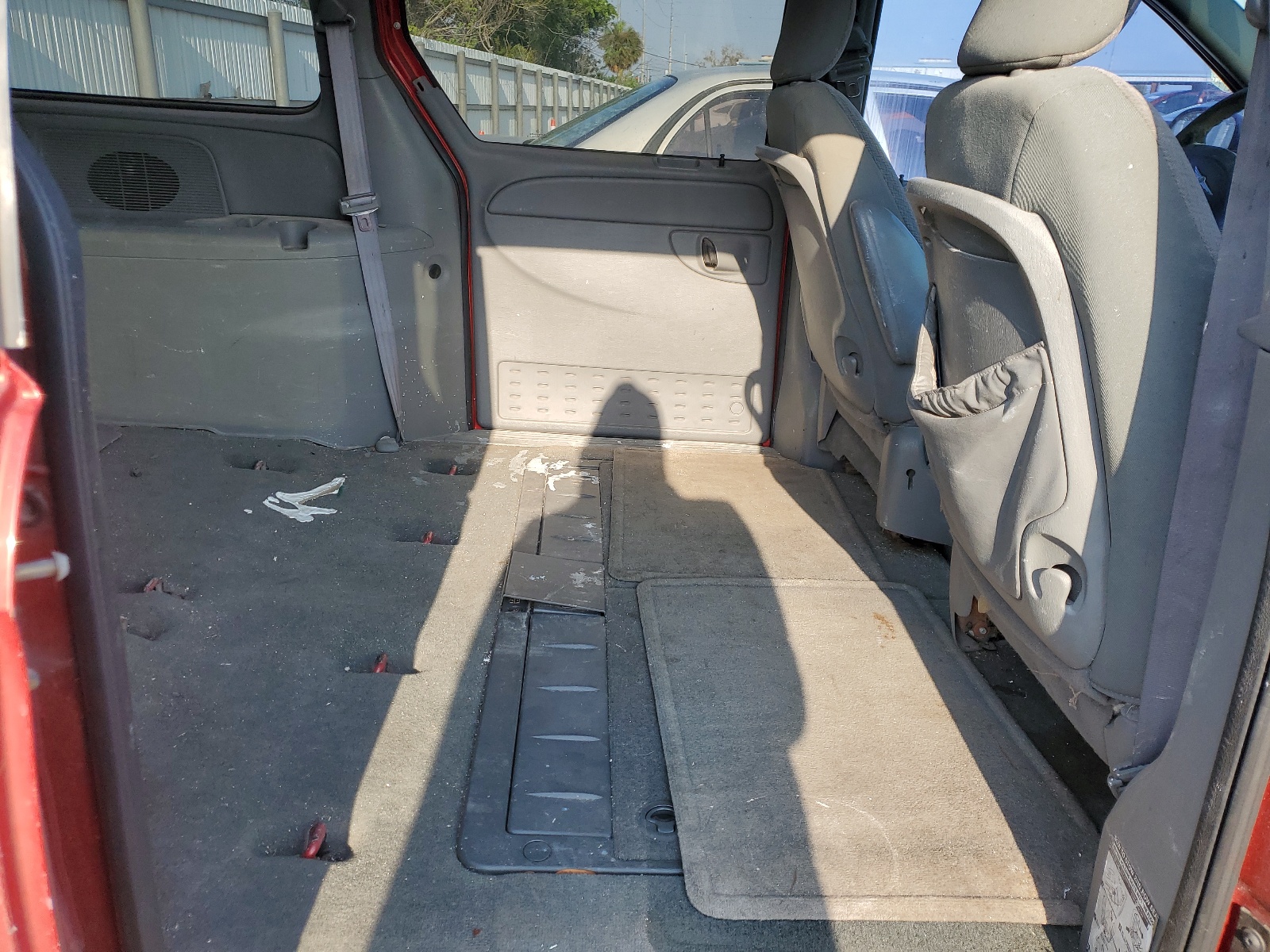 2C4GP44R95R189660 2005 Chrysler Town & Country Lx