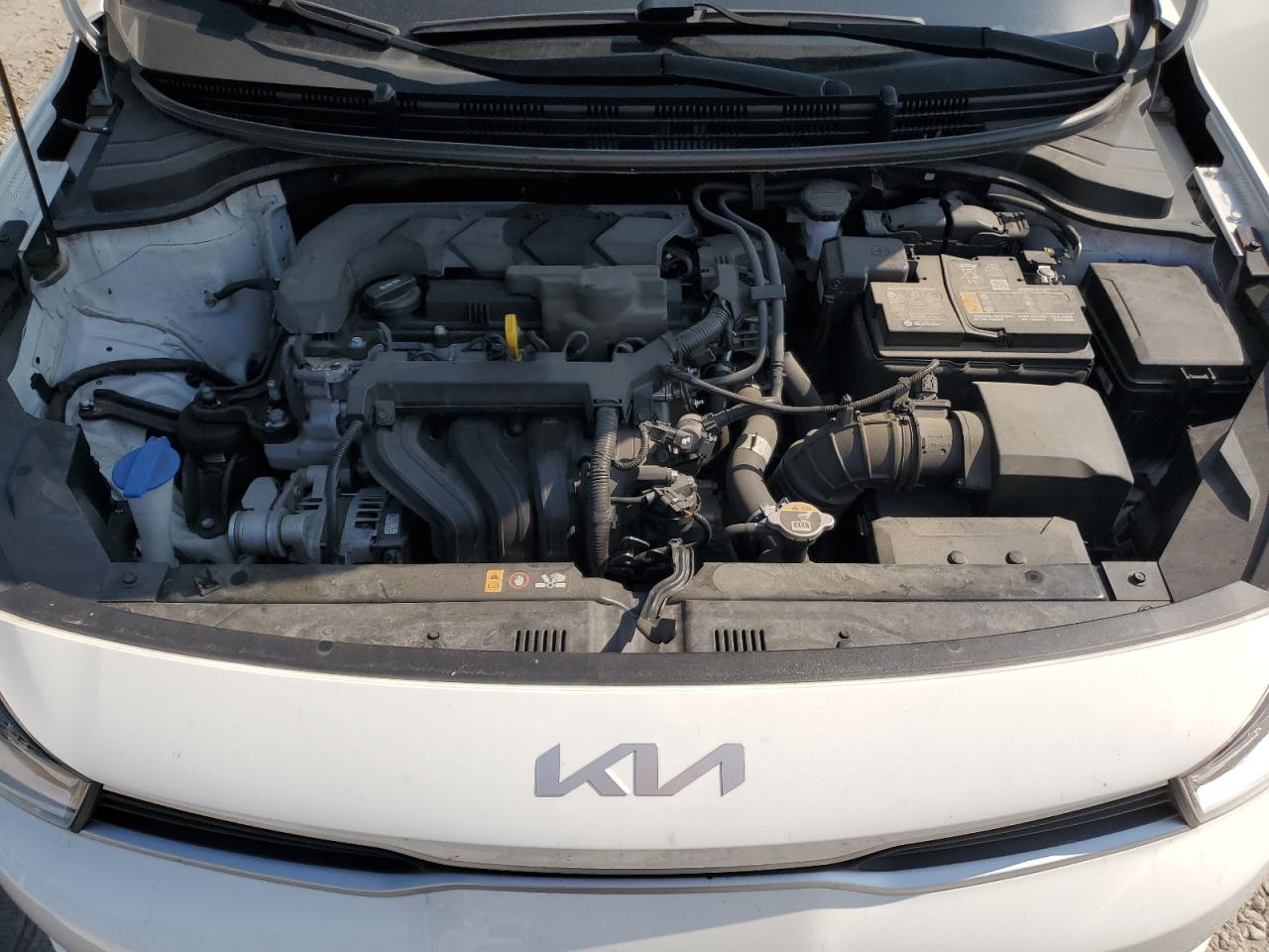 2022 Kia Rio - Image 11
