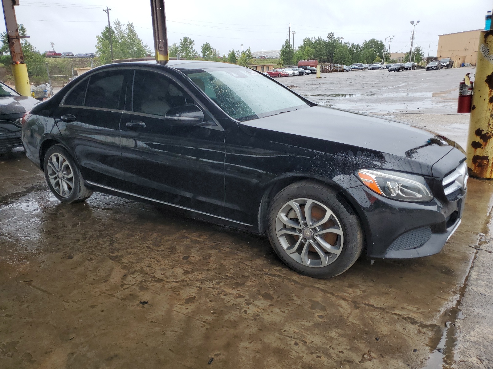 2016 Mercedes-Benz C 300 4Matic vin: WDDWF4KBXGR146366