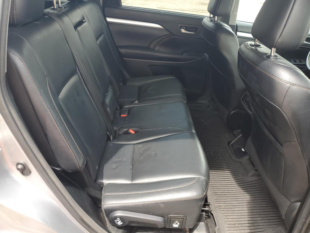 2016 Toyota Highlander Xle VIN: 5TDJKRFH1GS331905 Lot: 66920414