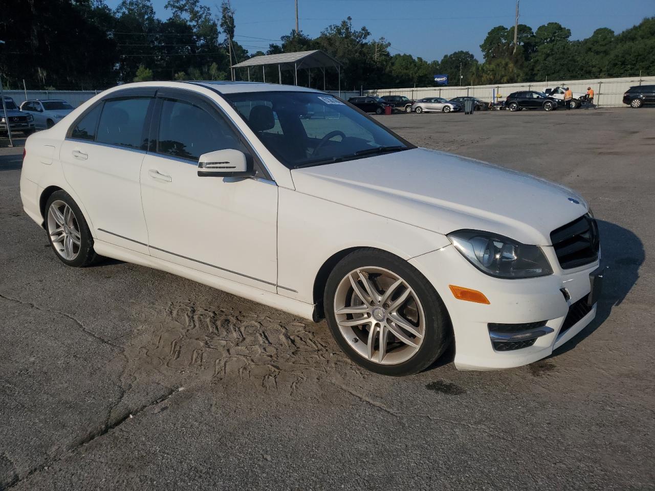 VIN WDDGF8AB0DR283566 2013 MERCEDES-BENZ C-CLASS no.4