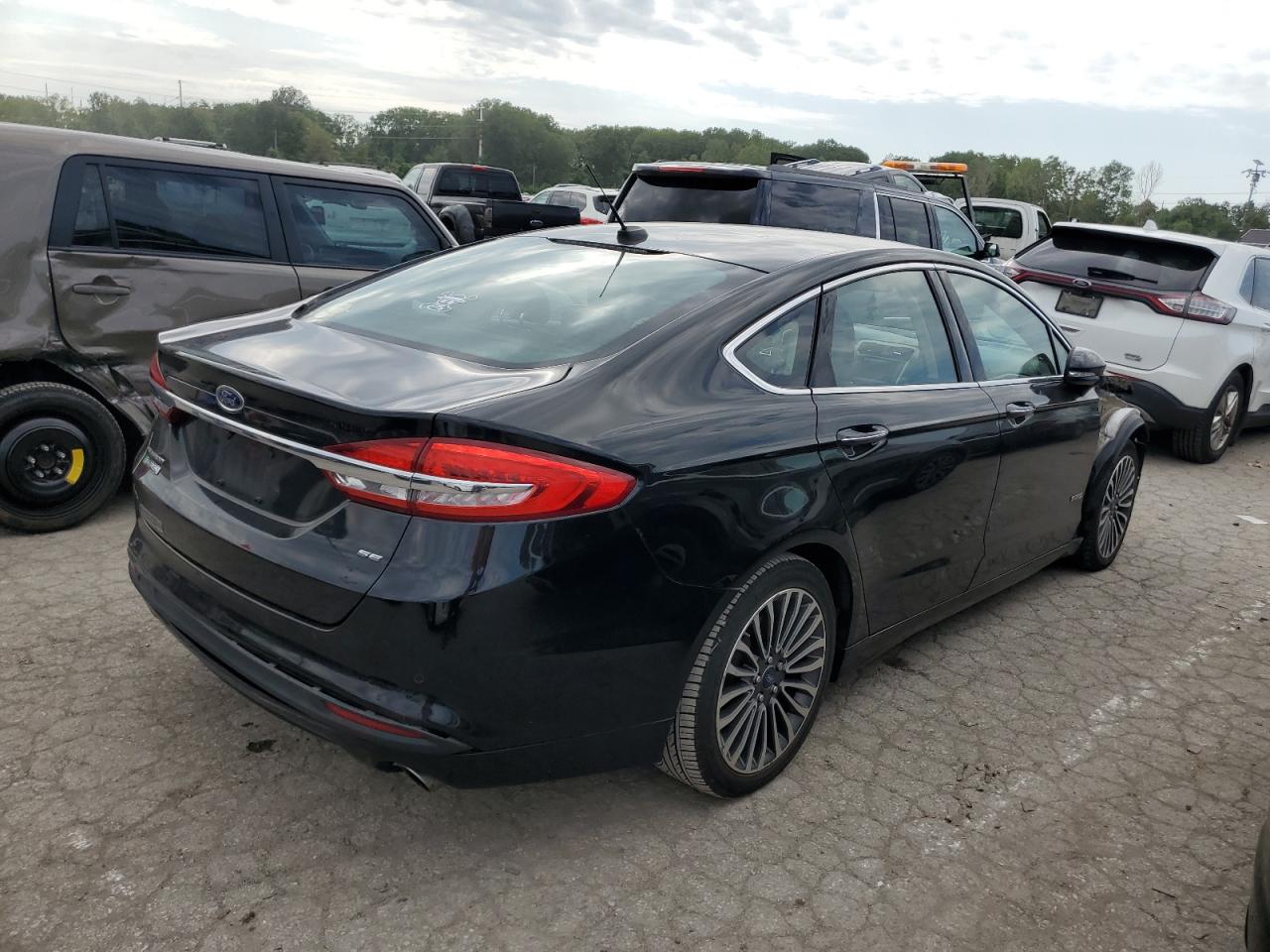 2017 Ford Fusion Se Phev VIN: 3FA6P0PUXHR128262 Lot: 66811744