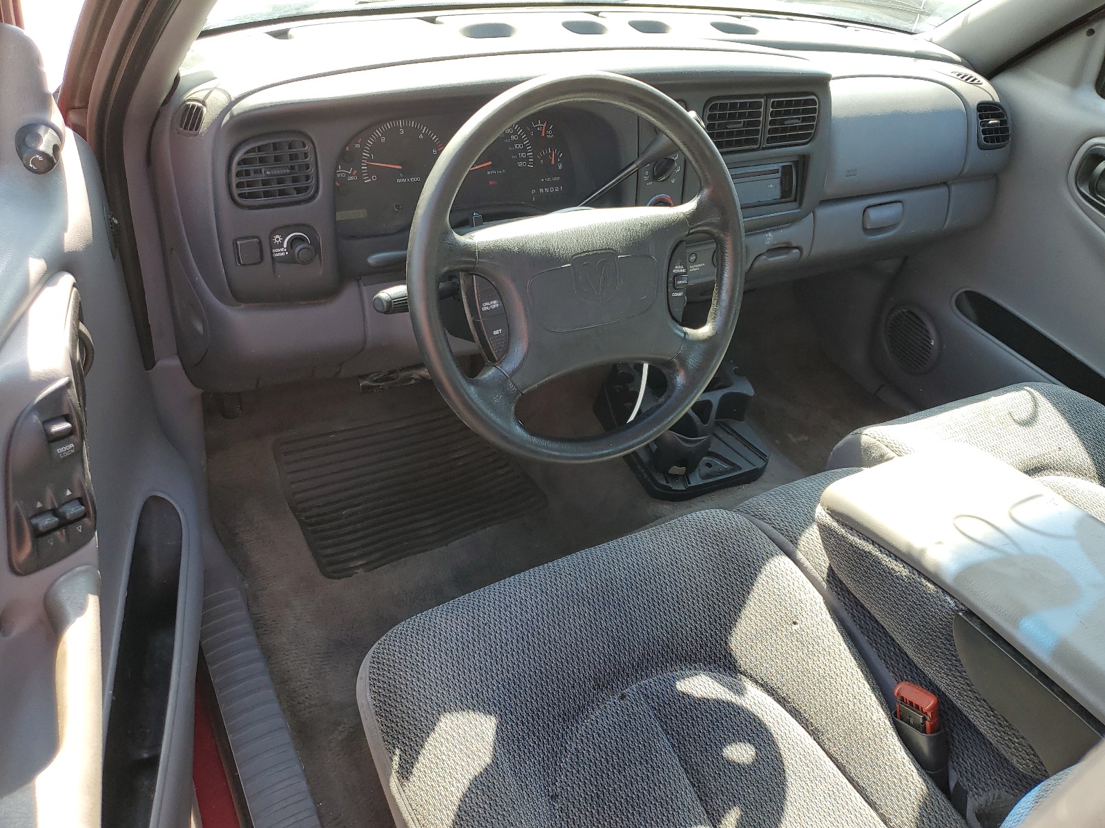 1B7GL22X0WS682709 1999 Dodge Dakota