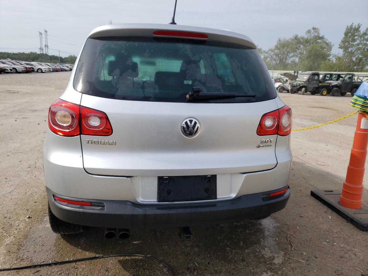 2011 Volkswagen Tiguan - Image 6