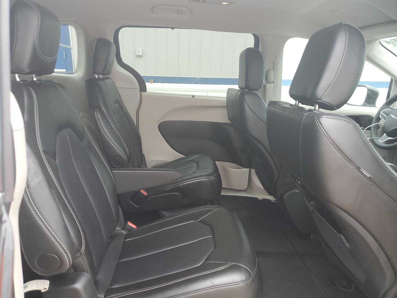 2024 Chrysler Pacifica Touring L VIN: 2C4RC1BG3RR136558 Lot: 67886614