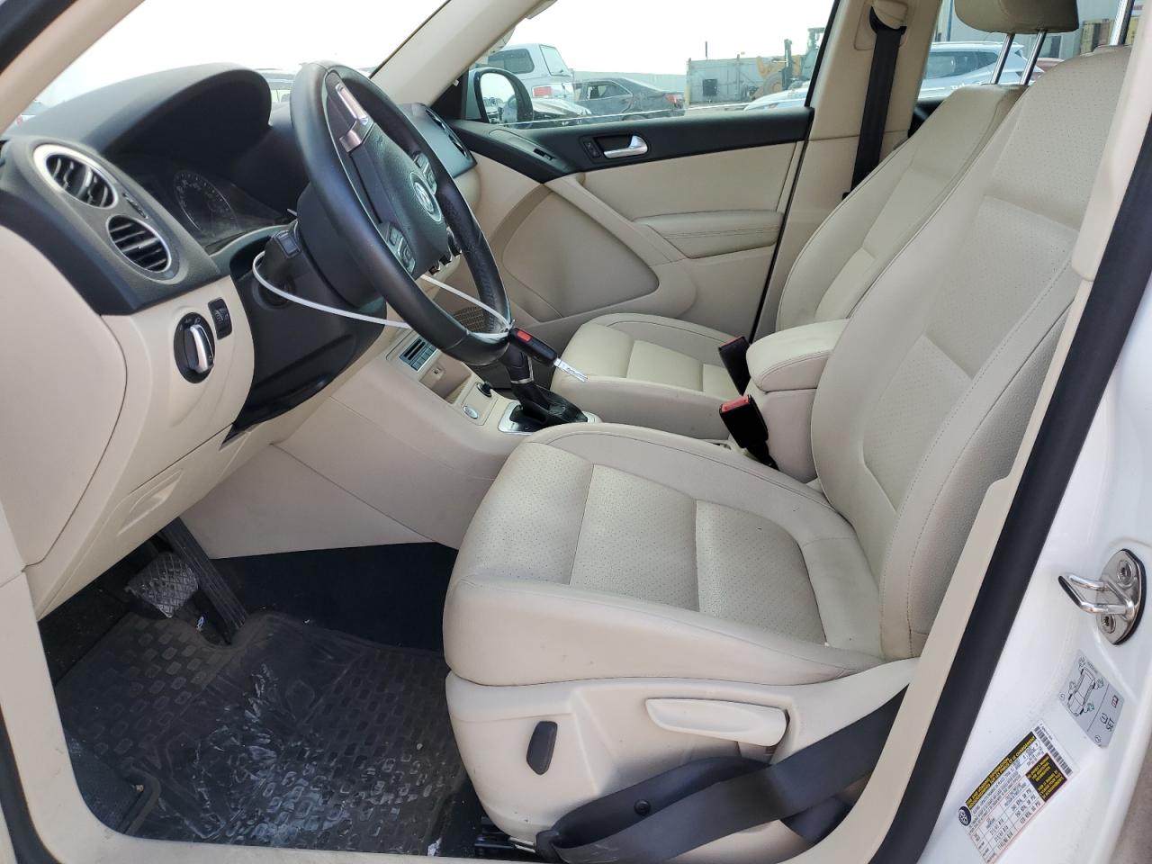 2017 Volkswagen Tiguan S VIN: WVGBV7AX2HK023628 Lot: 67059544