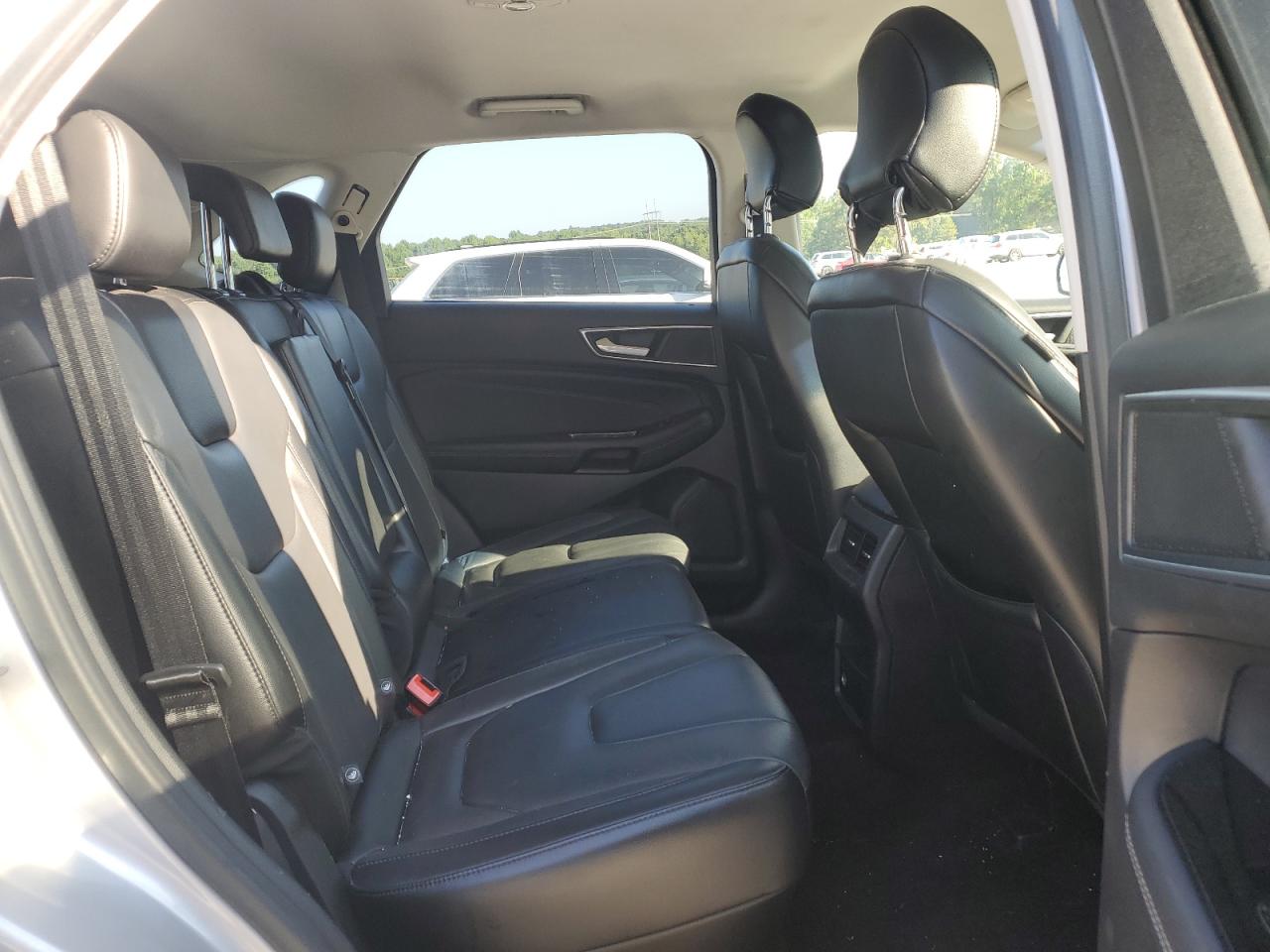 2017 Ford Edge - Image 12
