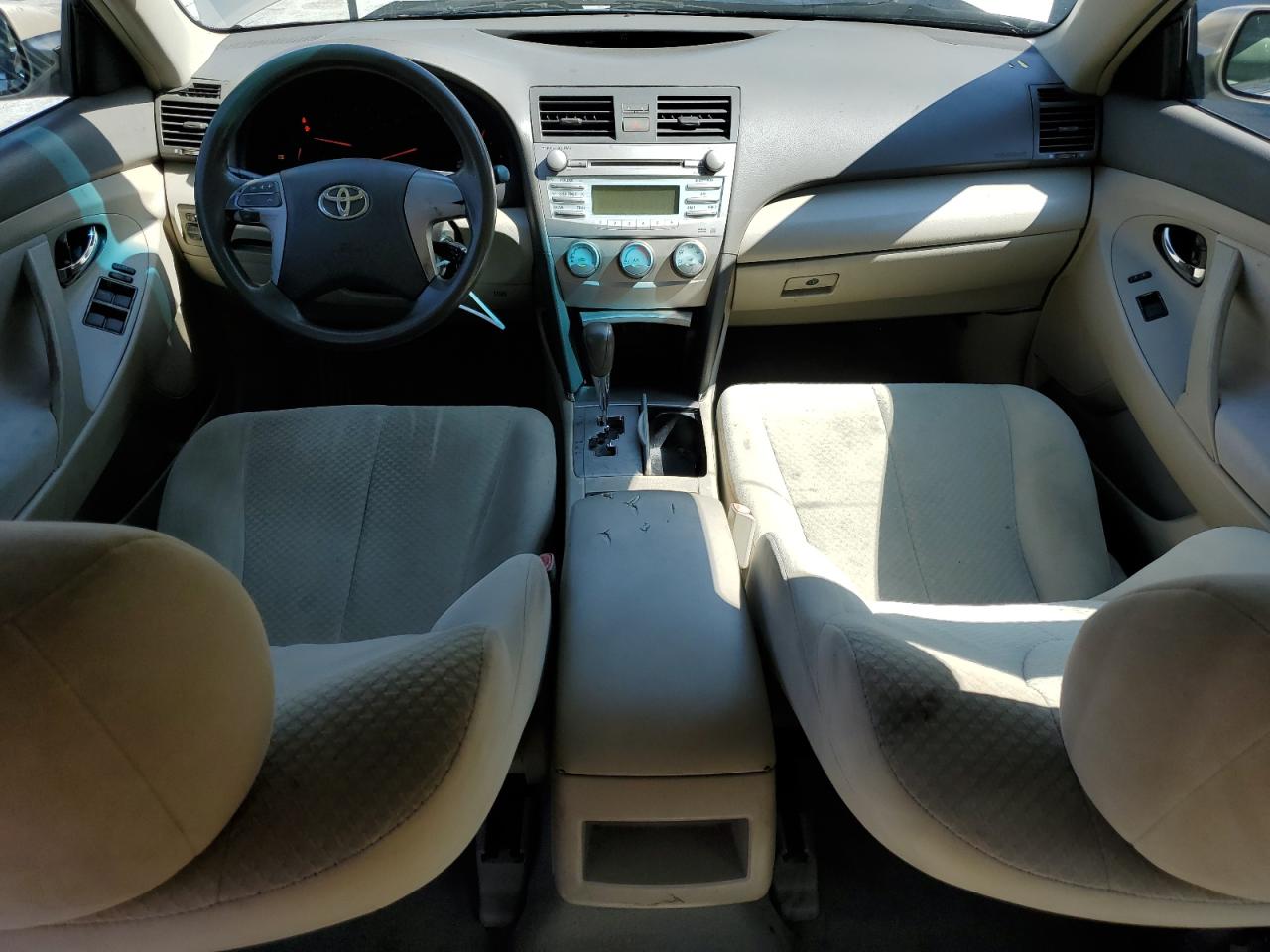 2009 Toyota Camry - Image 8