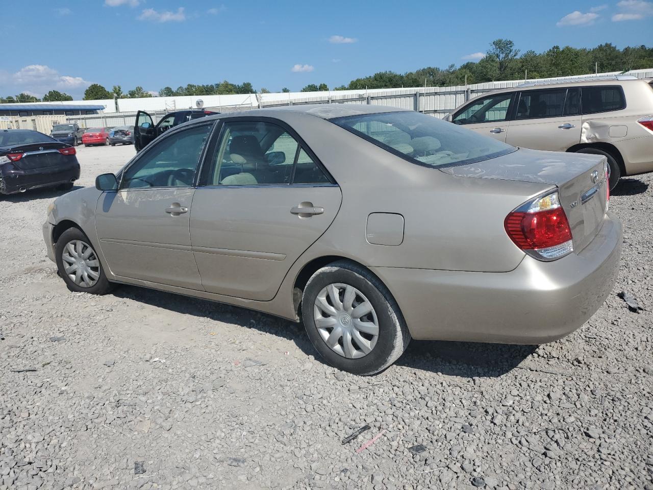 2006 Toyota Camry - Image 2