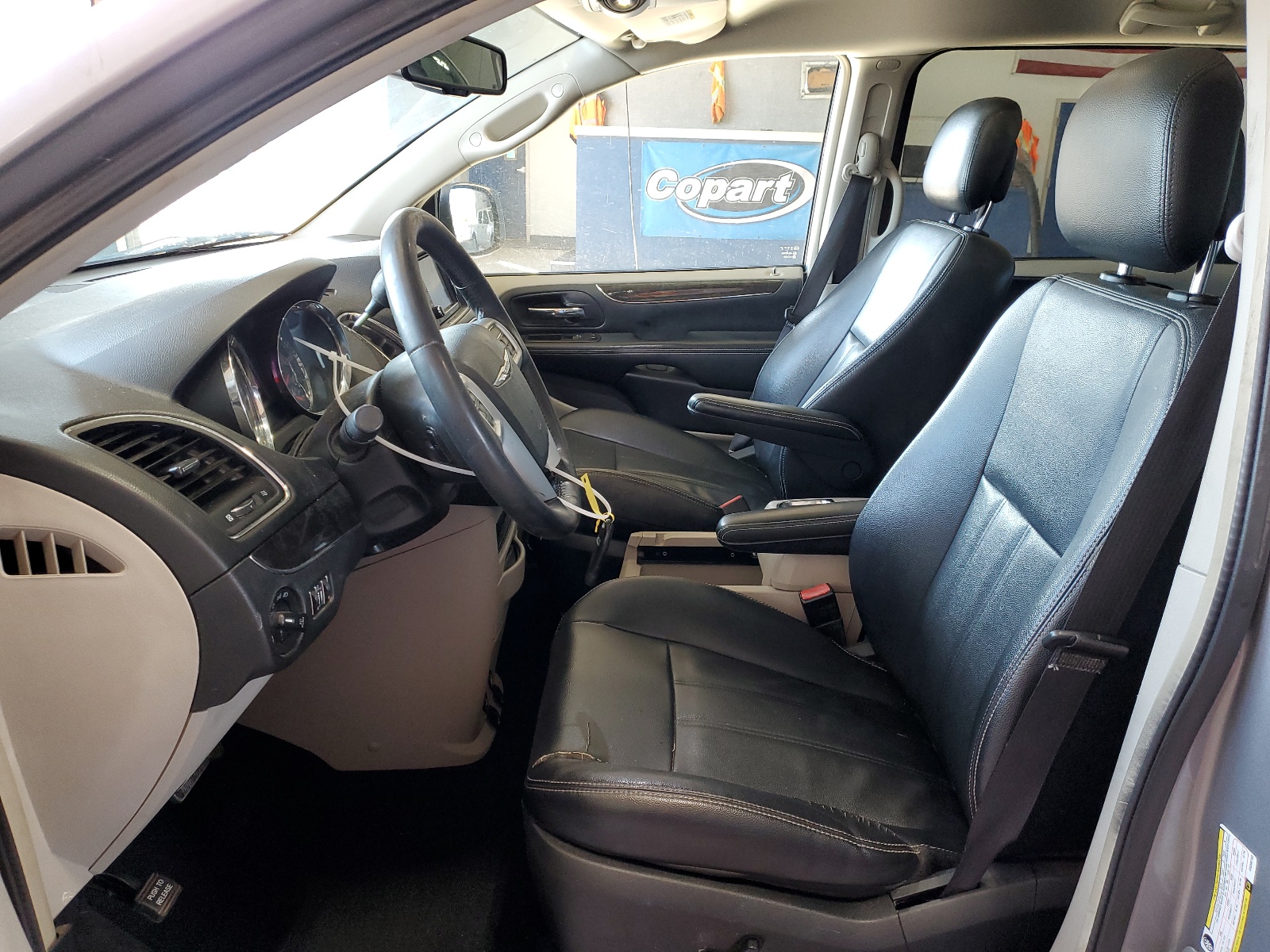 2C4RC1BG4ER398163 2014 Chrysler Town & Country Touring