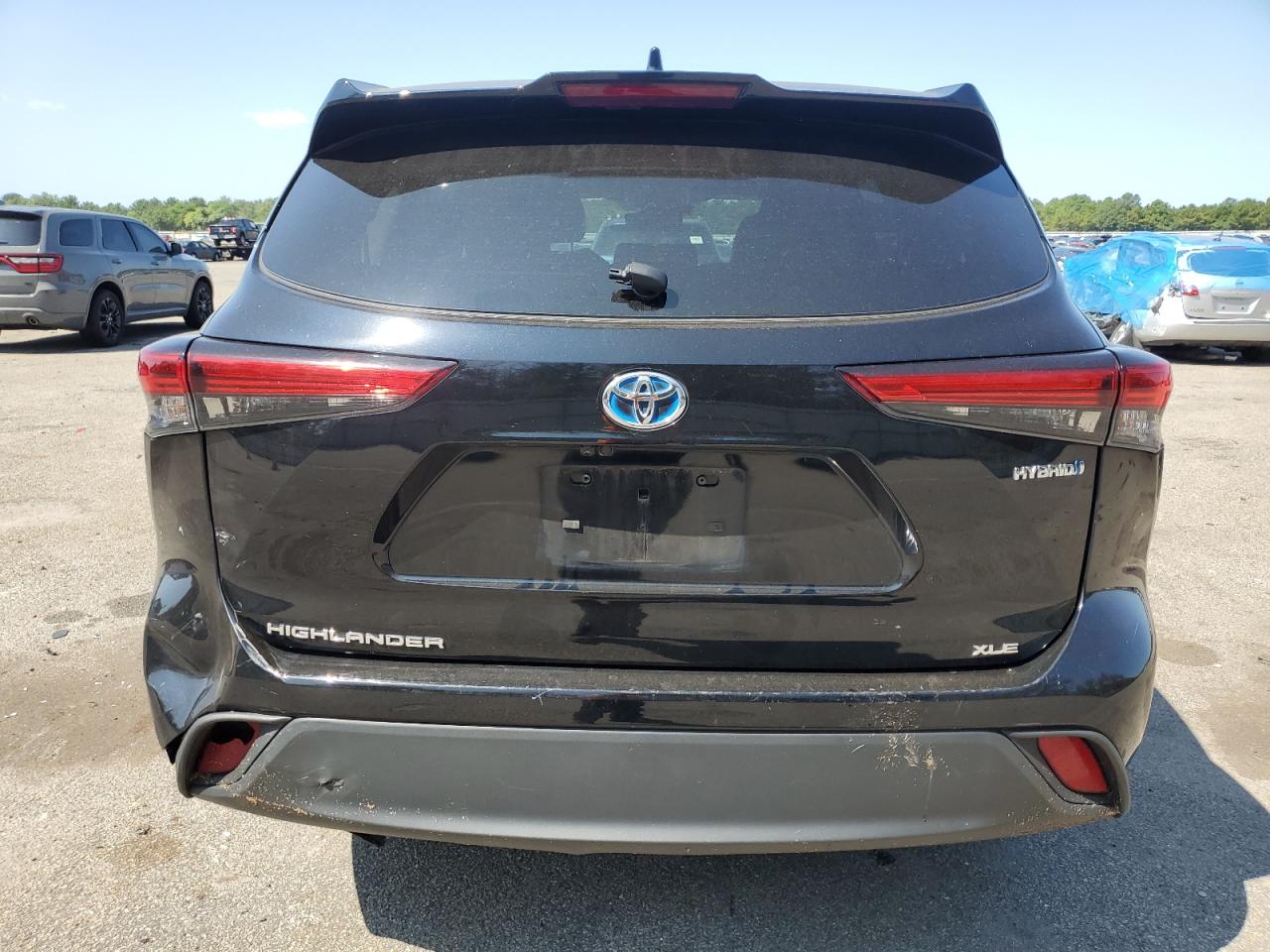 2022 Toyota Highlander Hybrid Xle VIN: 5TDABRCH5NS552621 Lot: 68708224