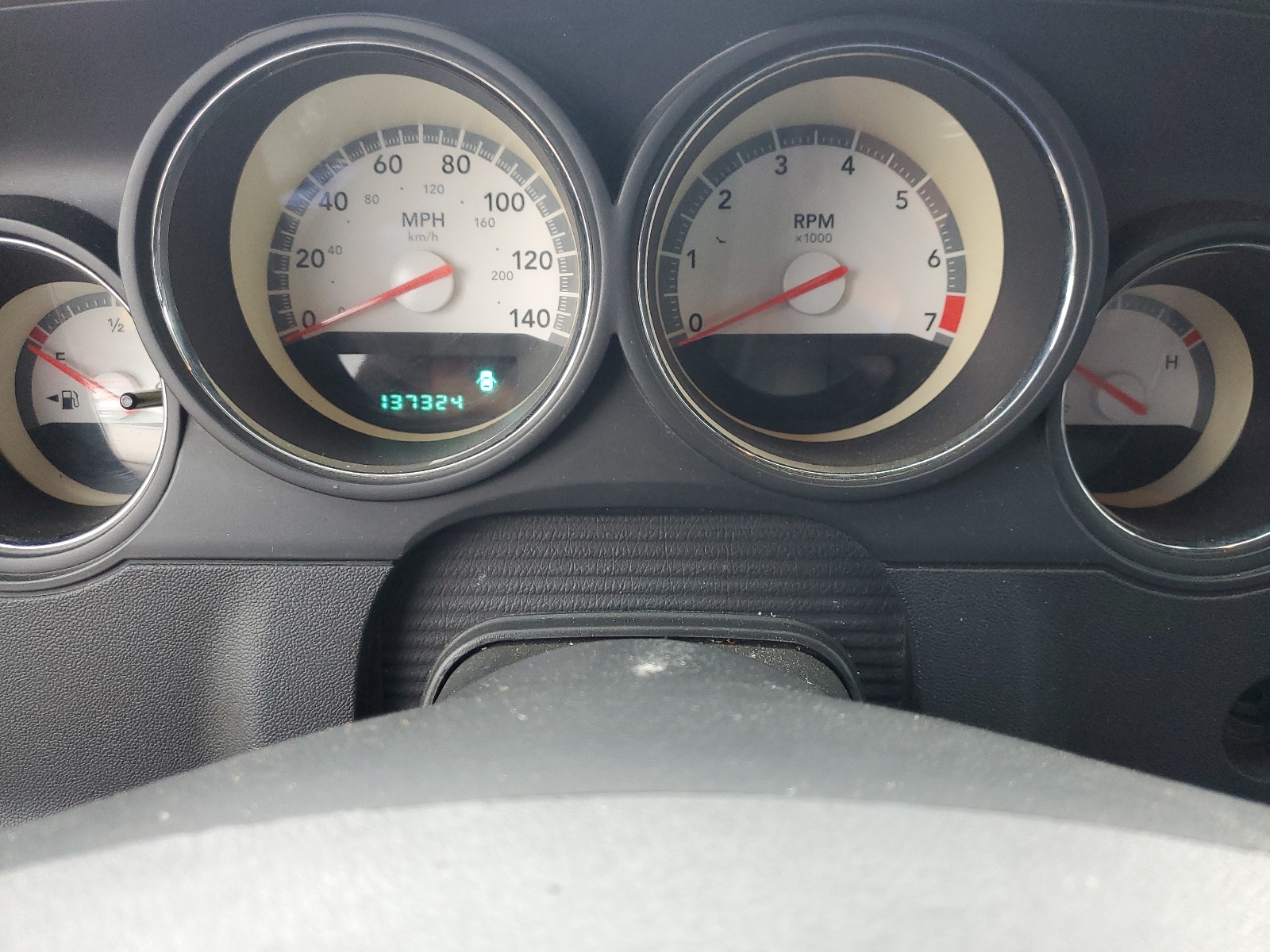 2B3CJ4DV7AH313147 2010 Dodge Challenger Se