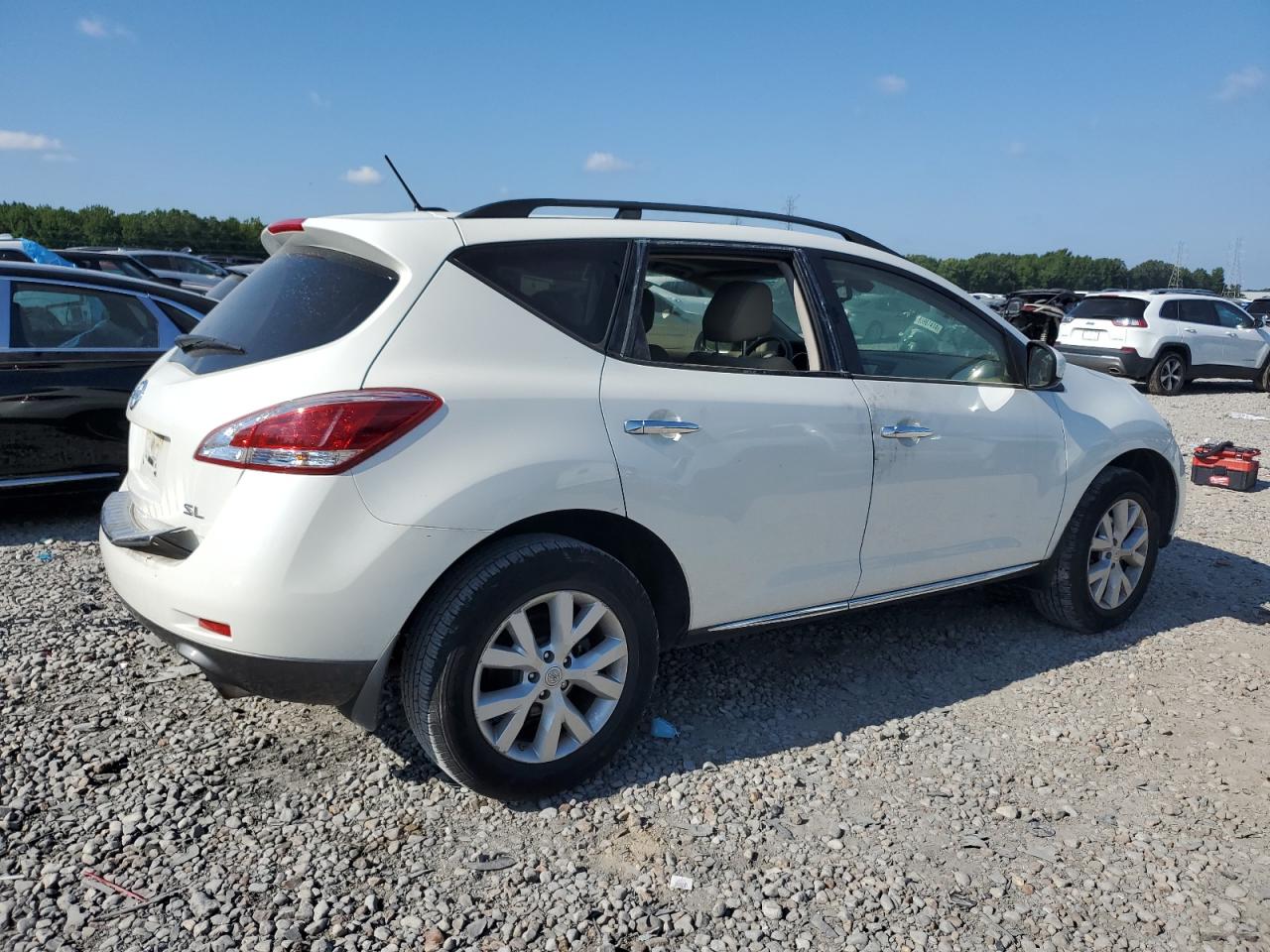 2014 Nissan Murano - Image 3
