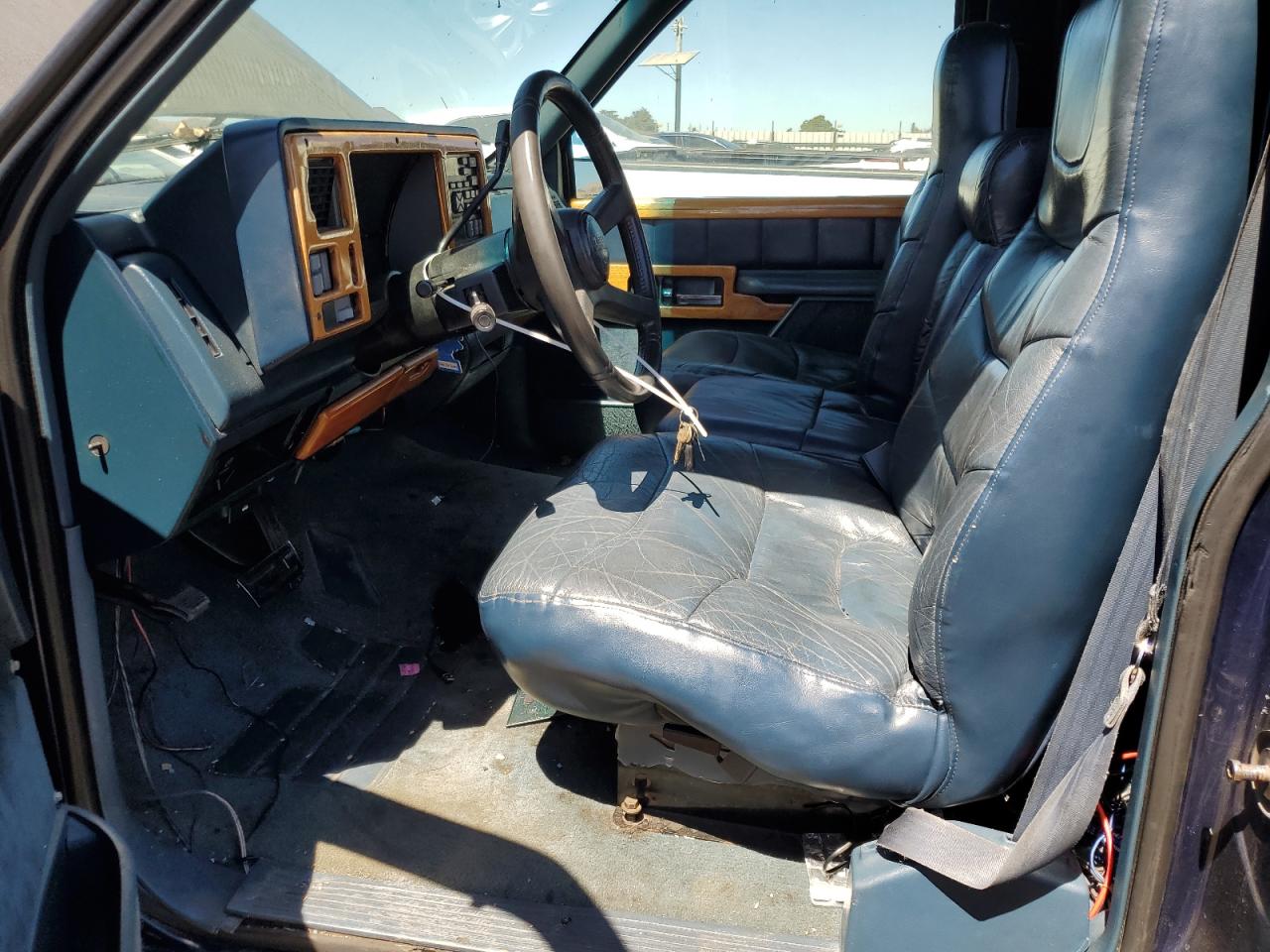 1994 Chevrolet Gmt-400 C1500 VIN: 1GBDC14KXRZ195564 Lot: 67940274