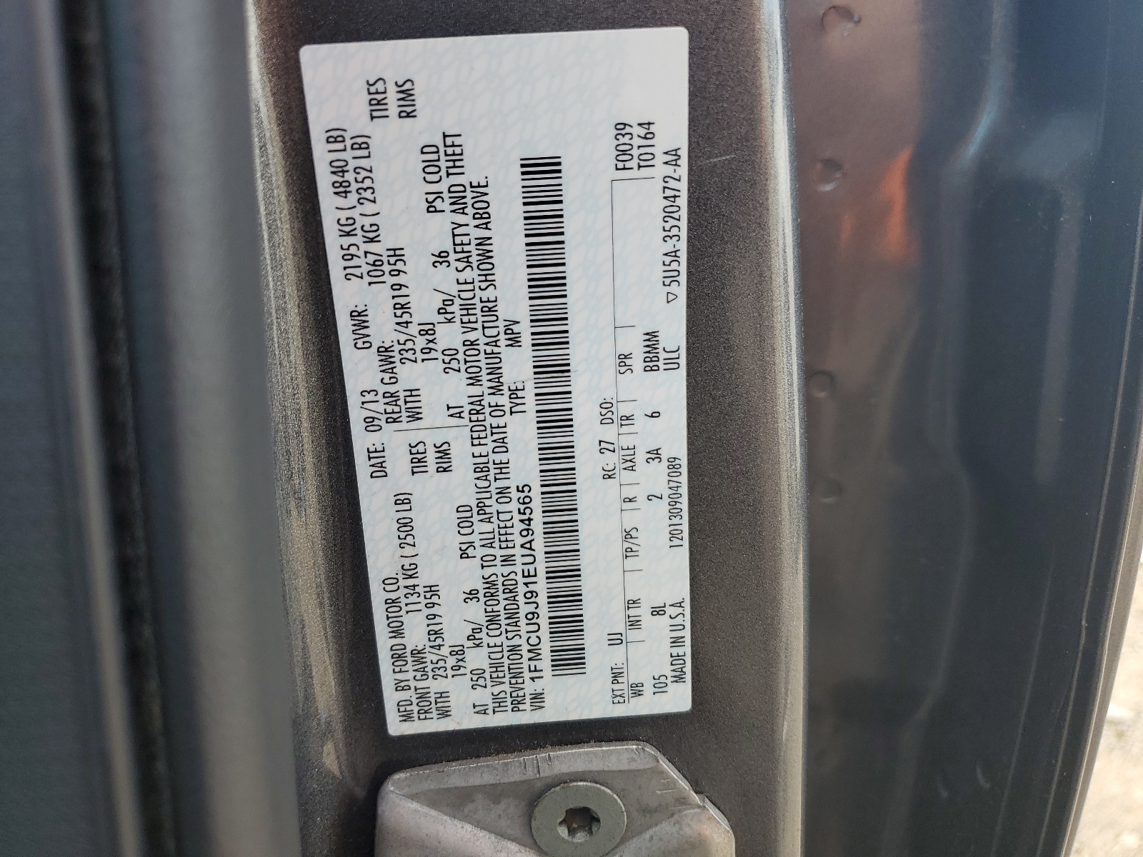 1FMCU9J91EUA94565 2014 Ford Escape Titanium