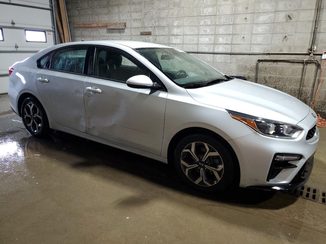 VIN 3KPF24AD0ME340551 2021 KIA FORTE no.4