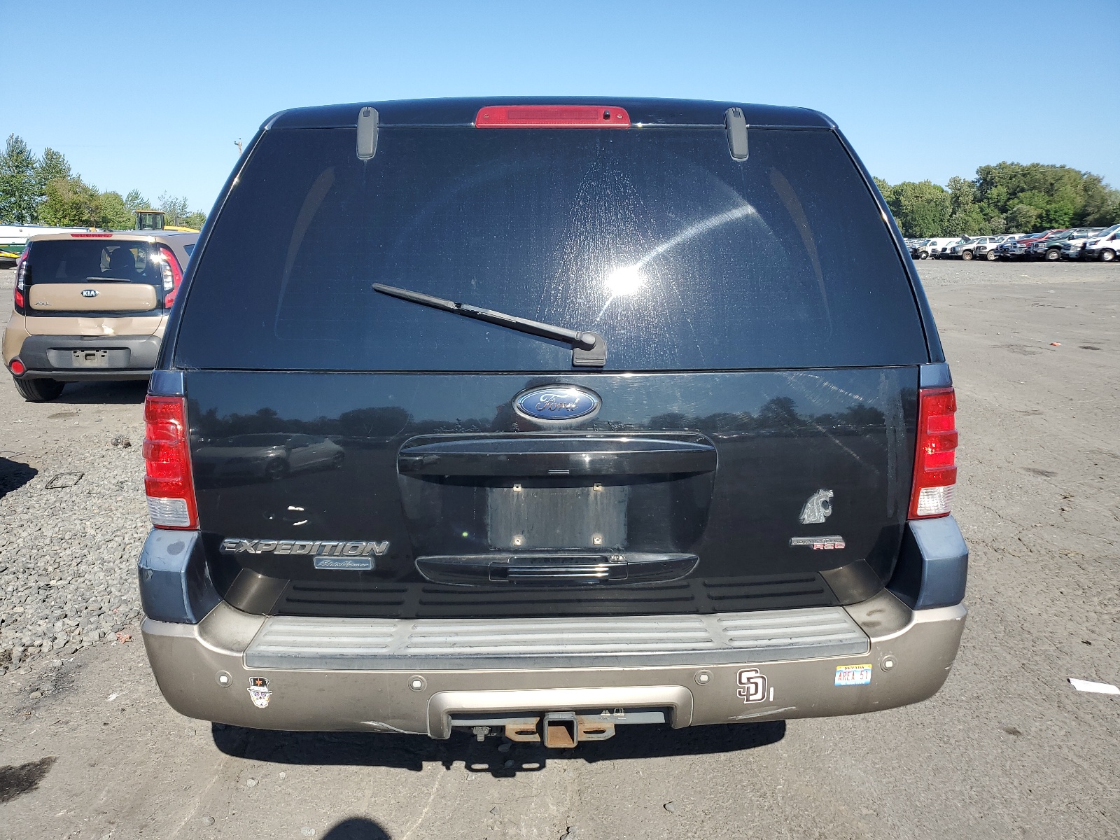 1FMFU18L74LB26276 2004 Ford Expedition Eddie Bauer