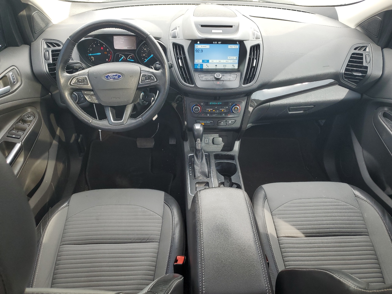 1FMCU9GD5JUA36089 2018 Ford Escape Se