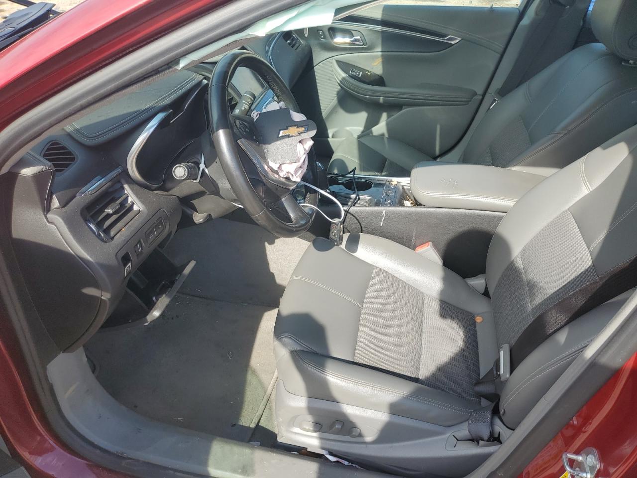 2G1105S35J9118439 2018 Chevrolet Impala Lt